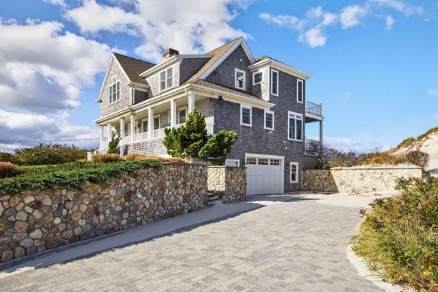 94 Horsefoot Path, Dennis, MA 02638