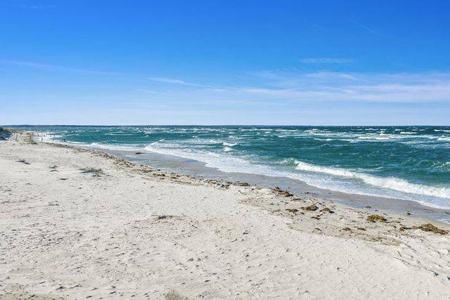 94 Horsefoot Path, Dennis, MA 02638