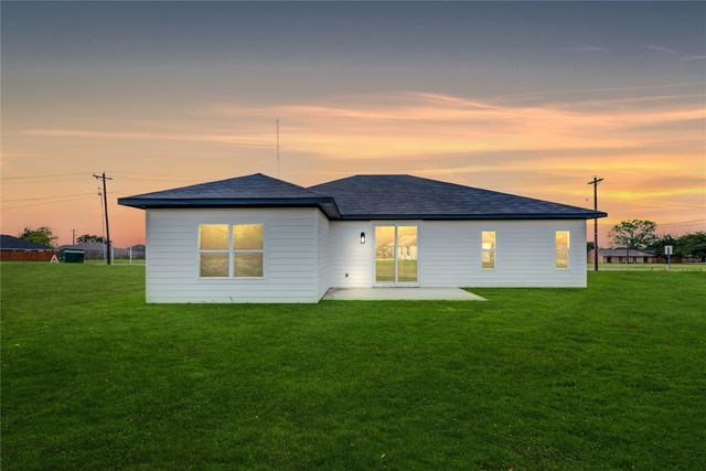 103 Chestnut Street, Whitesboro, TX 76273