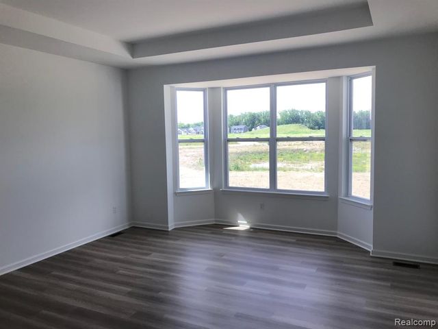 49706 Elessar Drive, Macomb, MI 48042