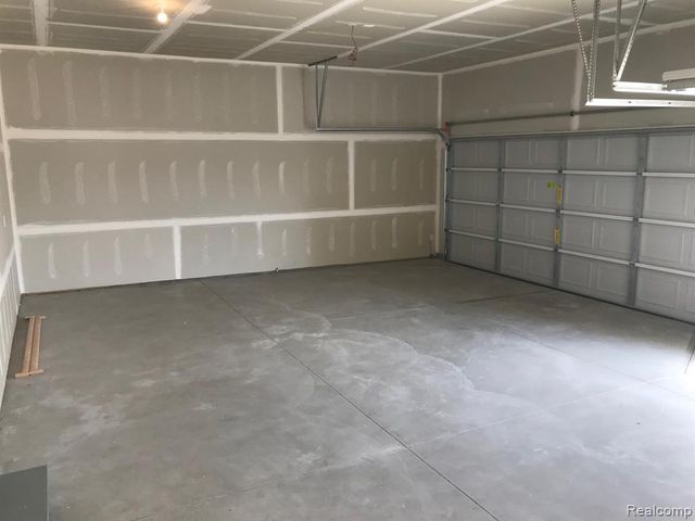 49706 Elessar Drive, Macomb, MI 48042