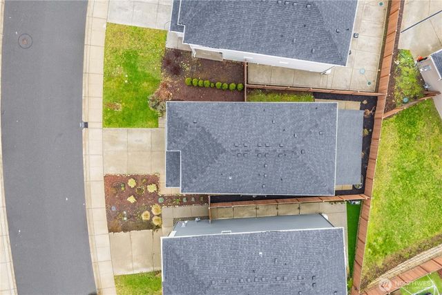 18785 Lipoma Place E, Puyallup, WA 98374