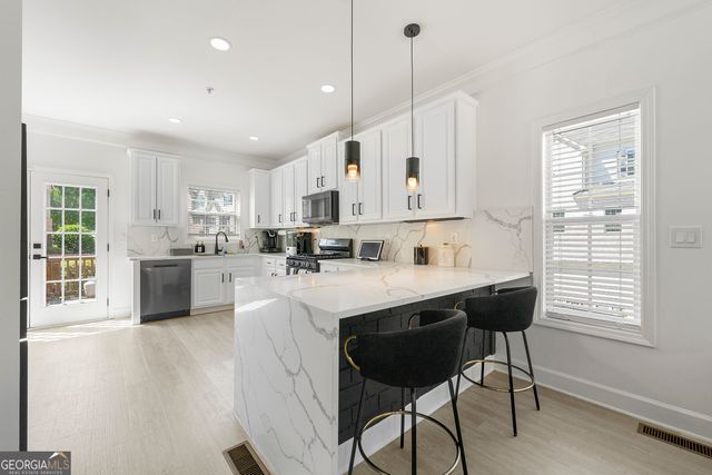 1501 Glen Ivy BLDG 15, Marietta, GA 30062