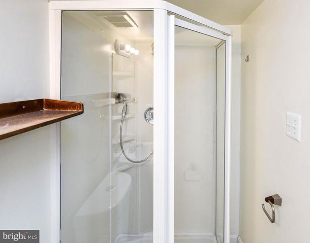 1651 GALES ST NE, Washington, DC 20002