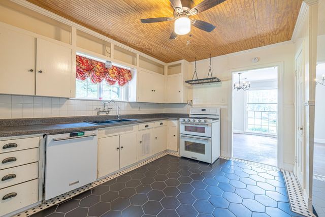 8548 Findlay Street, Houston, TX 77017