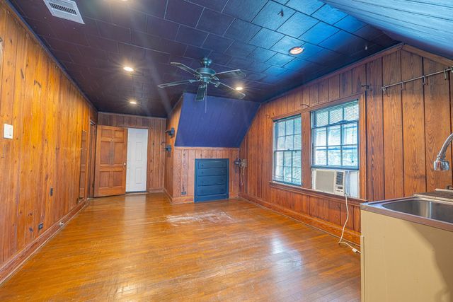 8548 Findlay Street, Houston, TX 77017