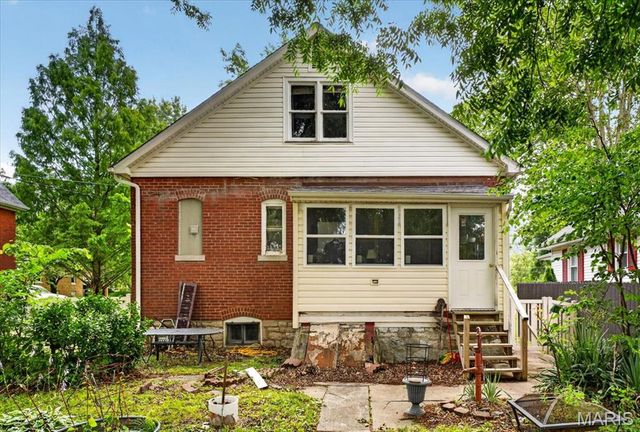 634 N Metter Avenue, Columbia, IL 62236