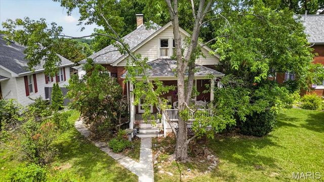 634 N Metter Avenue, Columbia, IL 62236