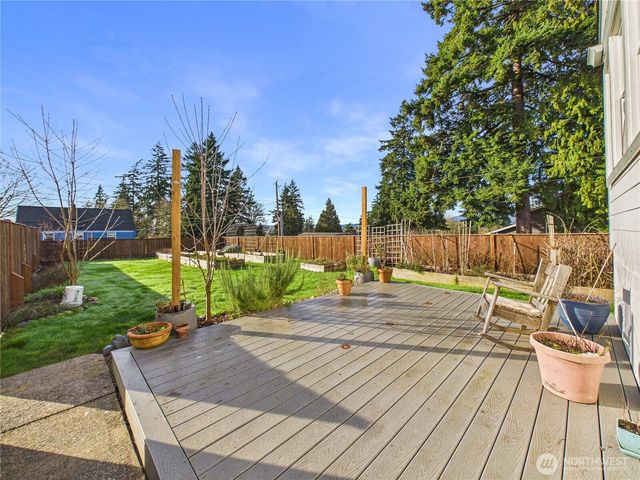 2103 E 21st Street, Bremerton, WA 98310