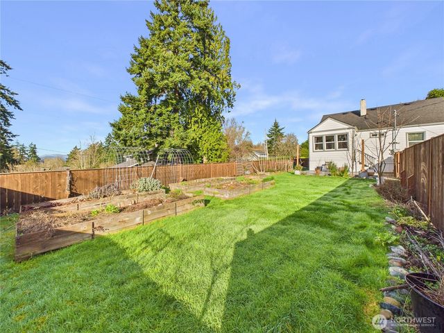 2103 E 21st Street, Bremerton, WA 98310
