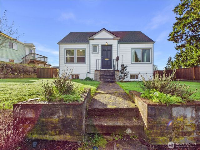 2103 E 21st Street, Bremerton, WA 98310