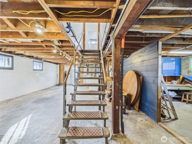 2103 E 21st Street, Bremerton, WA 98310