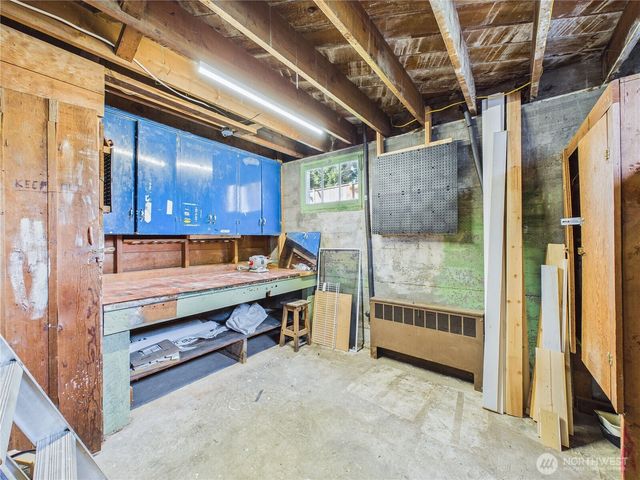 2103 E 21st Street, Bremerton, WA 98310