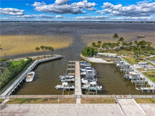 14589 Laguna DR, Fort Myers, FL 33908