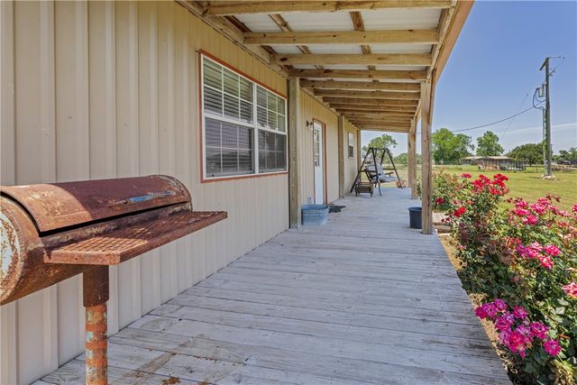 7271 County Road 118, Iola, TX 77861