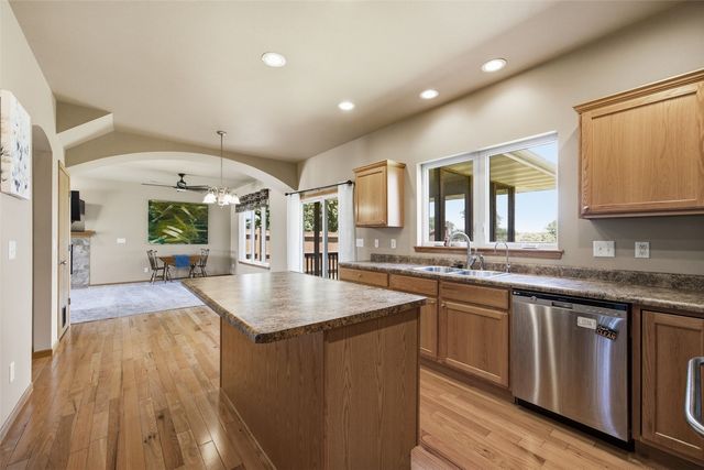 220 E Jefferson Street, North Liberty, IA 52317