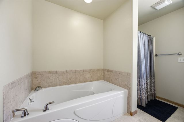 220 E Jefferson Street, North Liberty, IA 52317