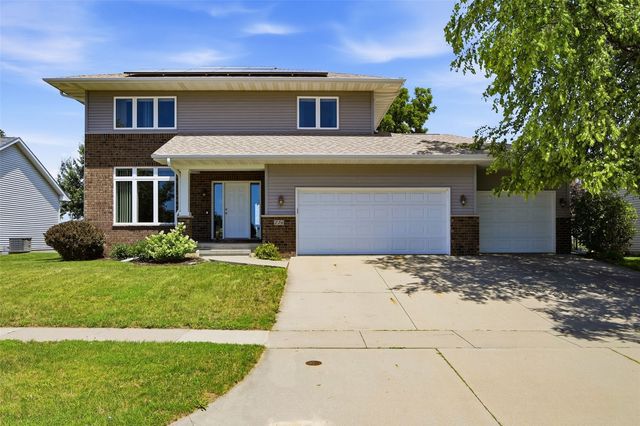 220 E Jefferson Street, North Liberty, IA 52317