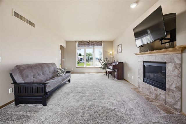 220 E Jefferson Street, North Liberty, IA 52317