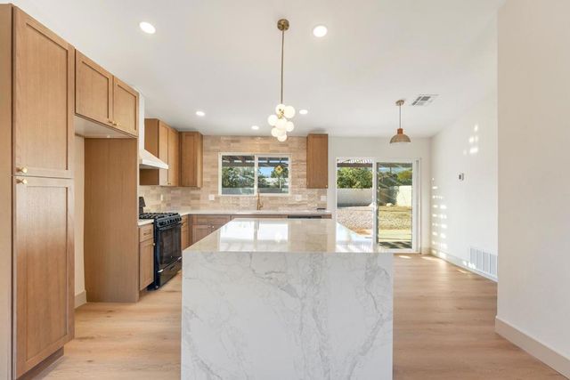 68045 Vista Chino, Cathedral City, CA 92234