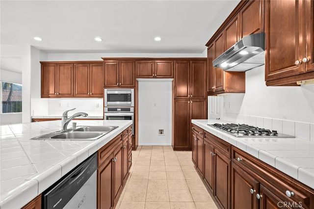 239 Monument Parkway, Perris, CA 92570