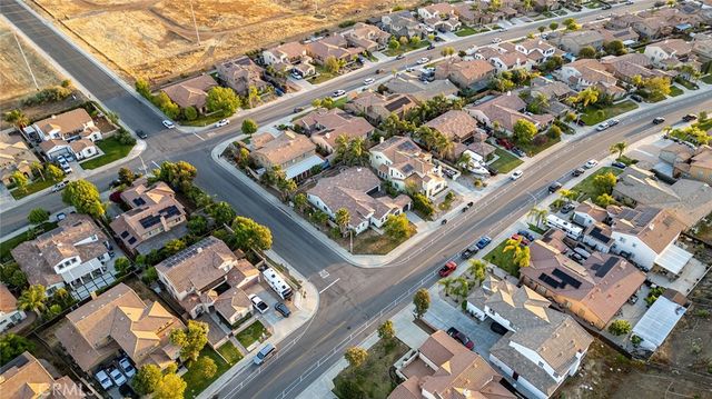 239 Monument Parkway, Perris, CA 92570