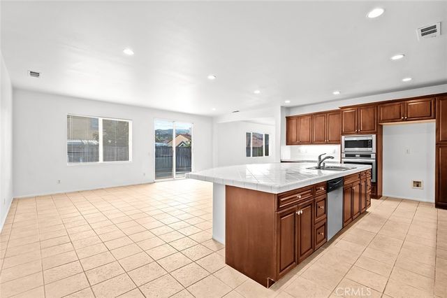 239 Monument Parkway, Perris, CA 92570