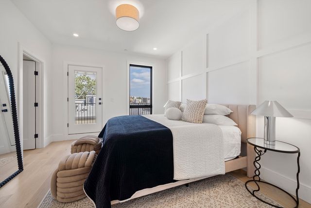 136 West Eighth Four, Boston, MA 02127