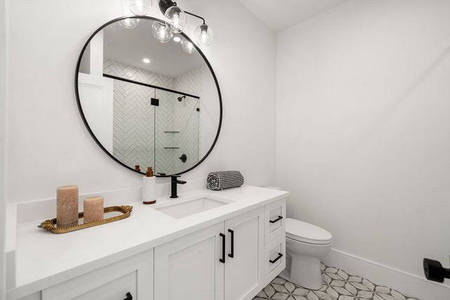 136 West Eighth Four, Boston, MA 02127