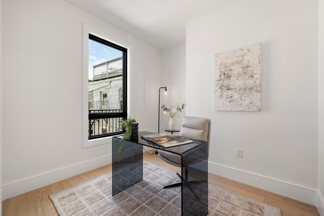 136 West Eighth Four, Boston, MA 02127