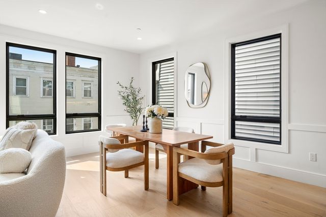 136 West Eighth Four, Boston, MA 02127