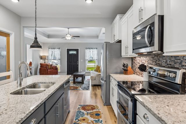 2072 Kirkwall Dr, Nolensville, TN 37135