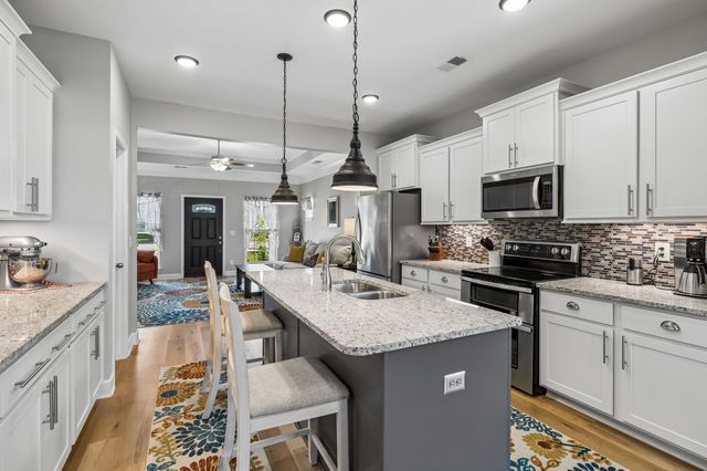 2072 Kirkwall Dr, Nolensville, TN 37135