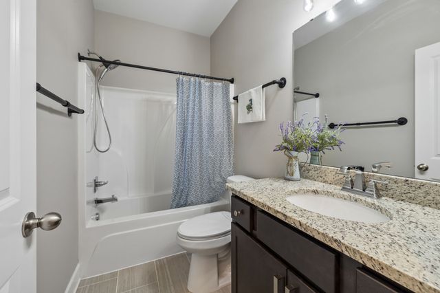 2072 Kirkwall Dr, Nolensville, TN 37135