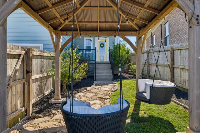 2072 Kirkwall Dr, Nolensville, TN 37135