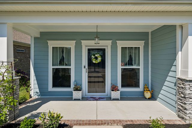 2072 Kirkwall Dr, Nolensville, TN 37135