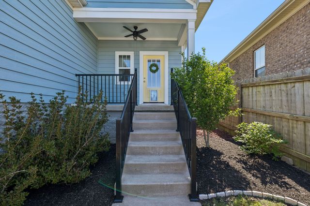 2072 Kirkwall Dr, Nolensville, TN 37135