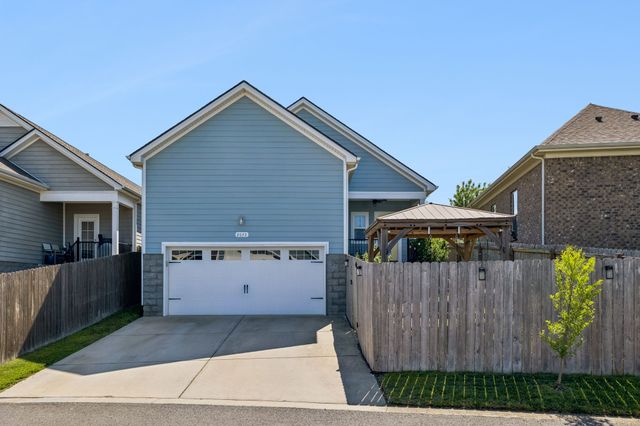 2072 Kirkwall Dr, Nolensville, TN 37135