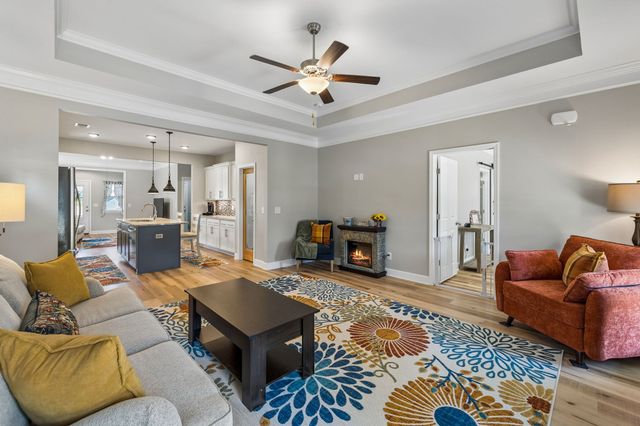 2072 Kirkwall Dr, Nolensville, TN 37135