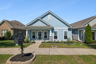 2072 Kirkwall Dr, Nolensville, TN 37135