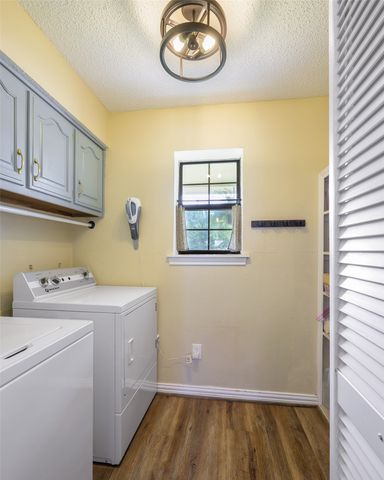574 Calvert Court, Lewisville, TX 75067