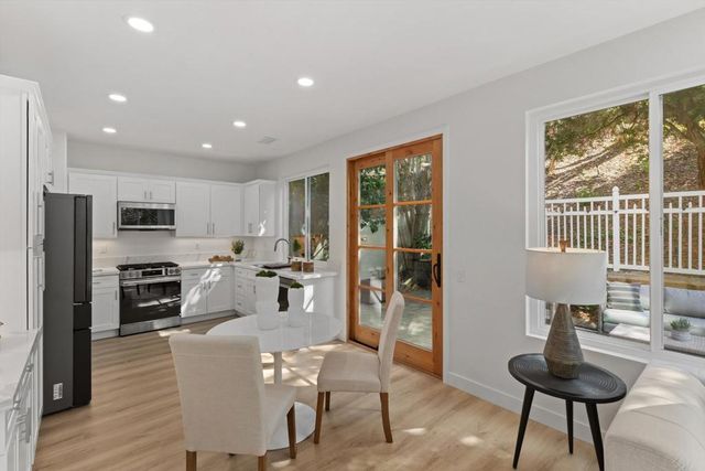 1136 Monterey Place, Encinitas, CA 92024