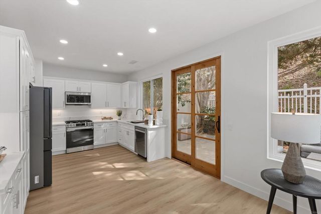 1136 Monterey Place, Encinitas, CA 92024