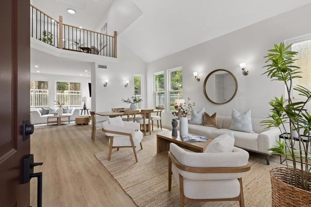 1136 Monterey Place, Encinitas, CA 92024