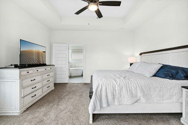 180 Yellowstone DR, Kyle, TX 78640
