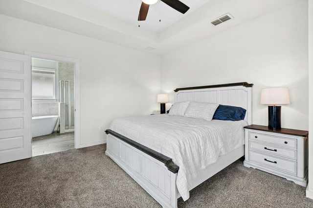 180 Yellowstone DR, Kyle, TX 78640
