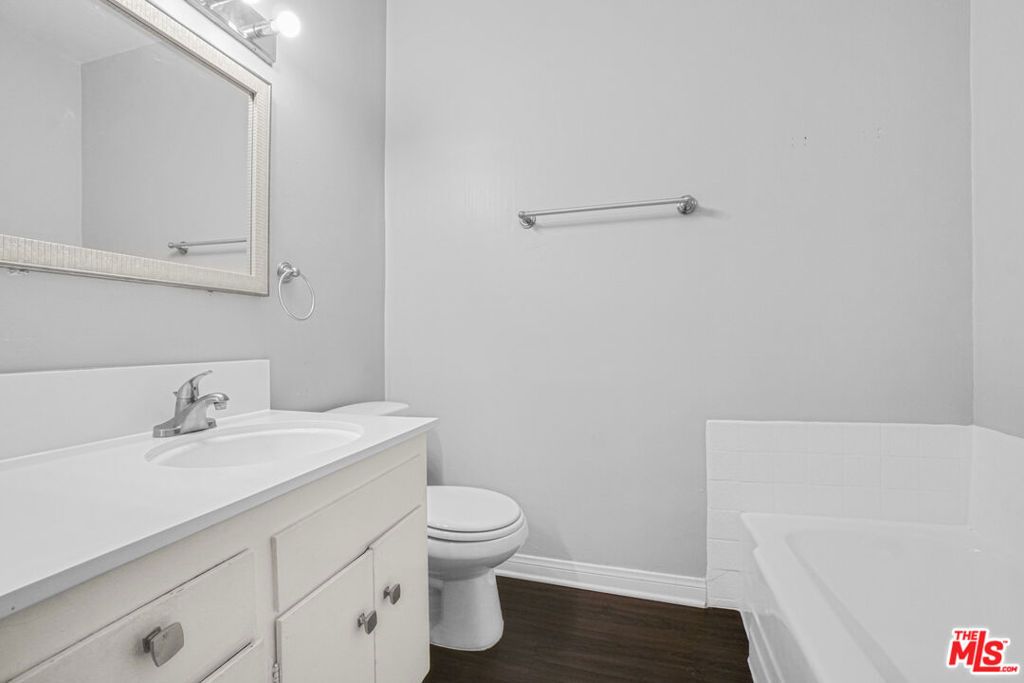 Image 26 of property listing at 11943 Kiowa Avenue, Los Angeles, CA 90049