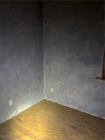 1929 W 57th Street, Cleveland, OH 44102