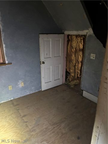 1929 W 57th Street, Cleveland, OH 44102