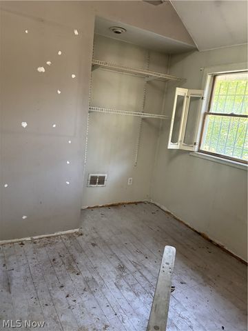 1929 W 57th Street, Cleveland, OH 44102